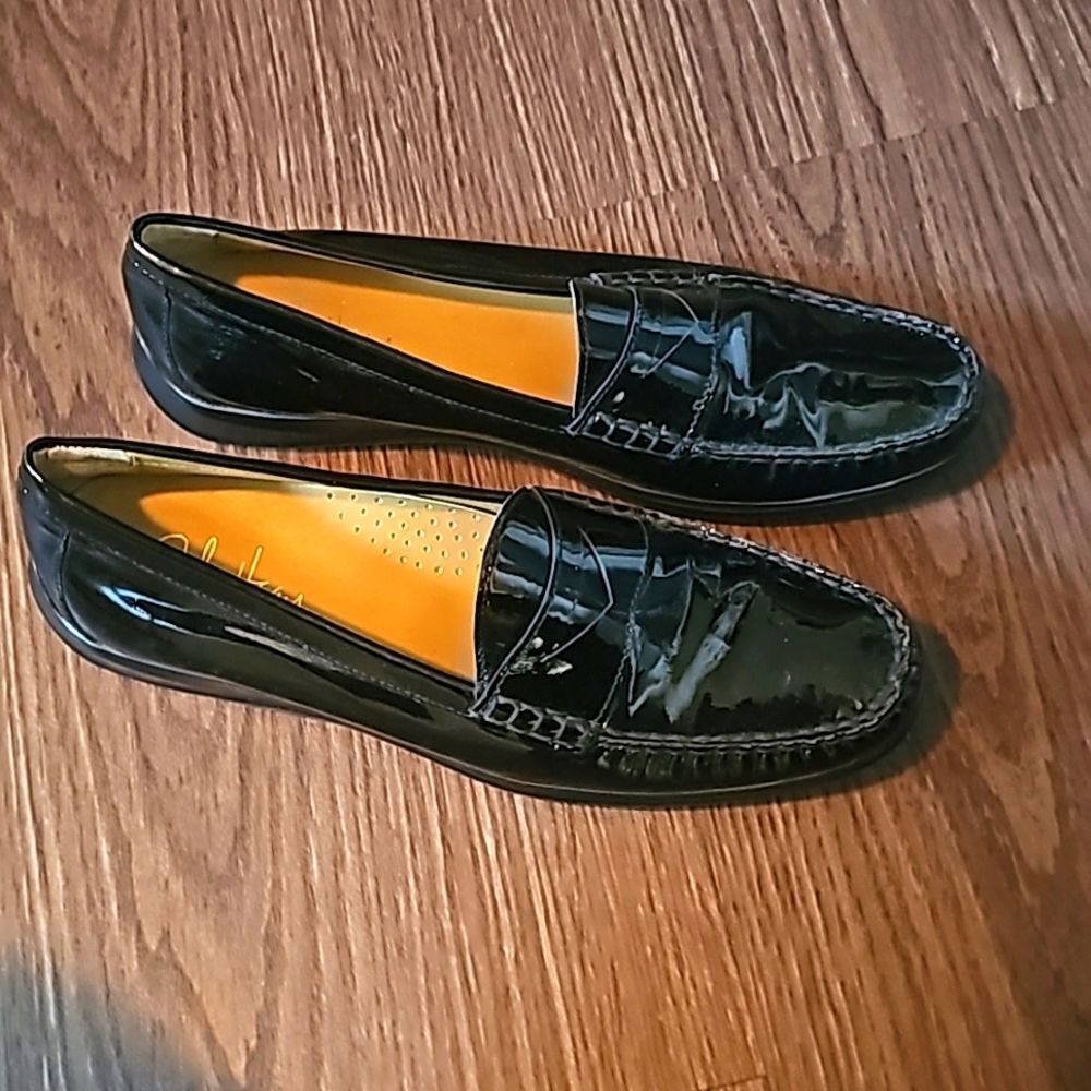 Cole Haan Women’s Air Pinch Penny Black Patent Leather Loafer 10 NARROW